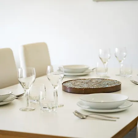 Modern Apartment, Old Town Albufeira, 7 Minute Walk To Beach Апартаменты *